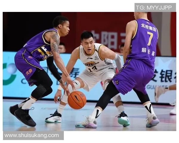 北京篮球队比赛经验分享:从战术分析到团队协作的全方位解读 北京篮球队比赛经验分享:从战术分析到团队协作的全方位解读